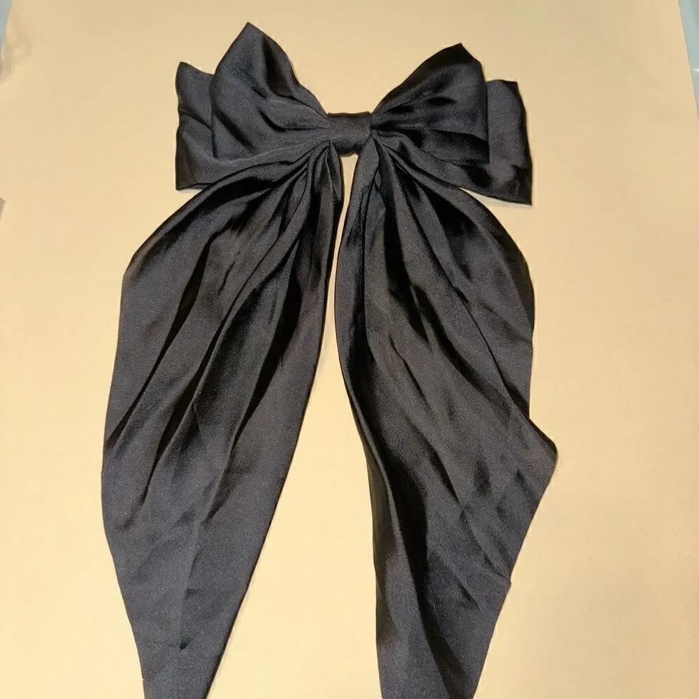 Bow hair clips M670